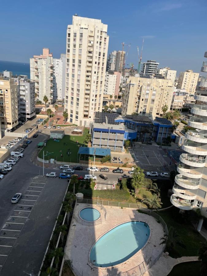Isralux Apartments Бат-Ям Екстер'єр фото