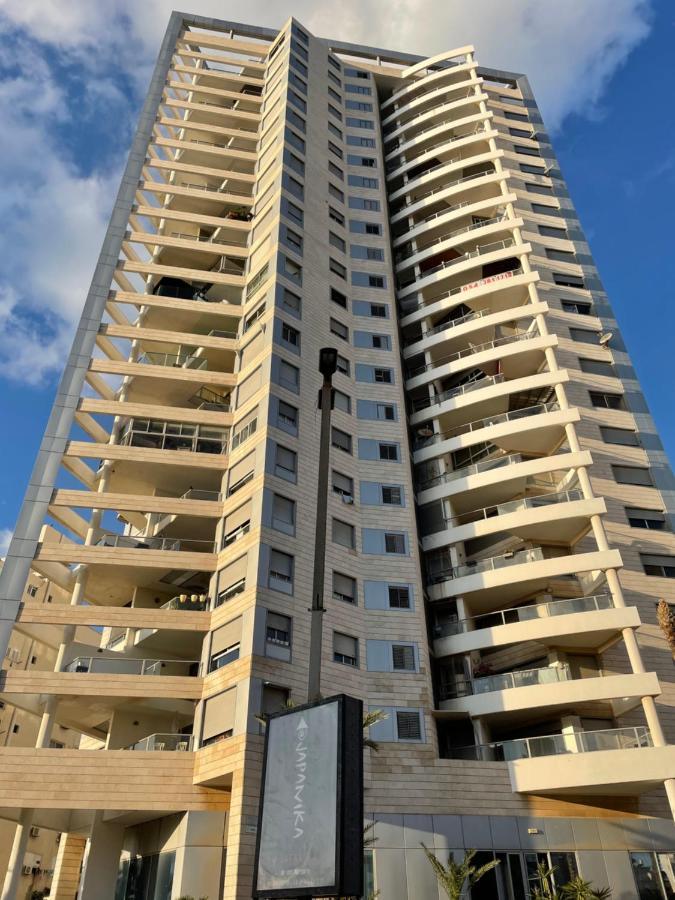 Isralux Apartments Бат-Ям Екстер'єр фото