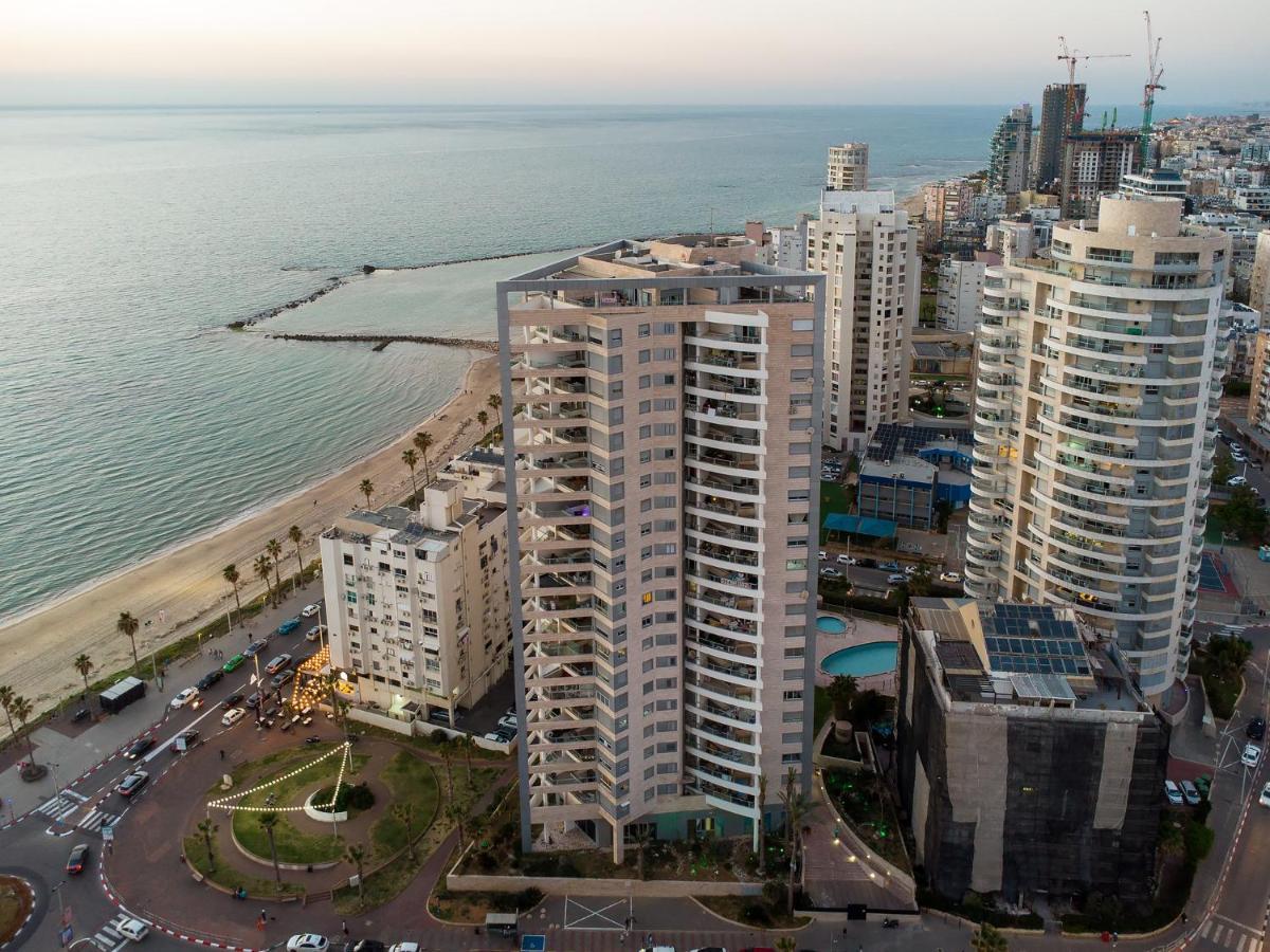 Isralux Apartments Бат-Ям Екстер'єр фото