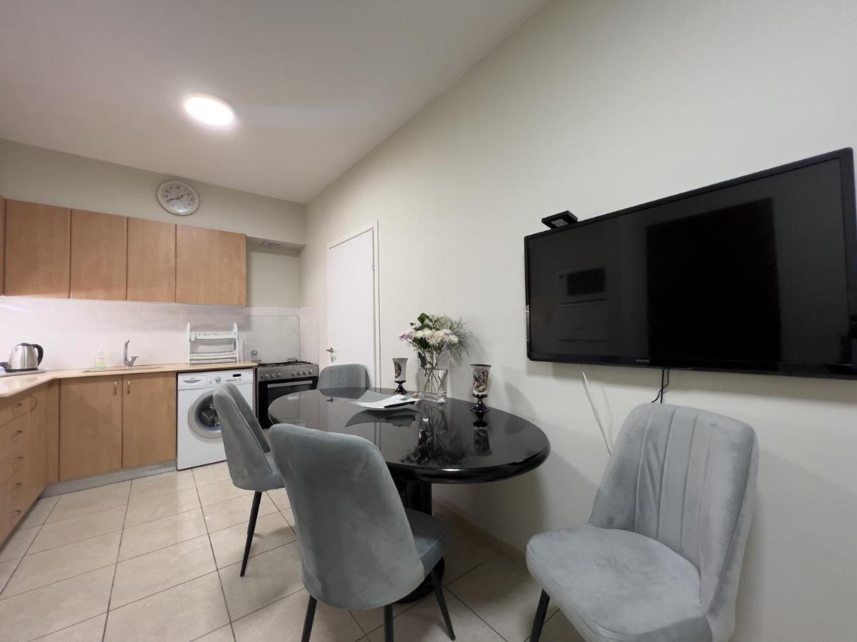 Isralux Apartments Бат-Ям Екстер'єр фото